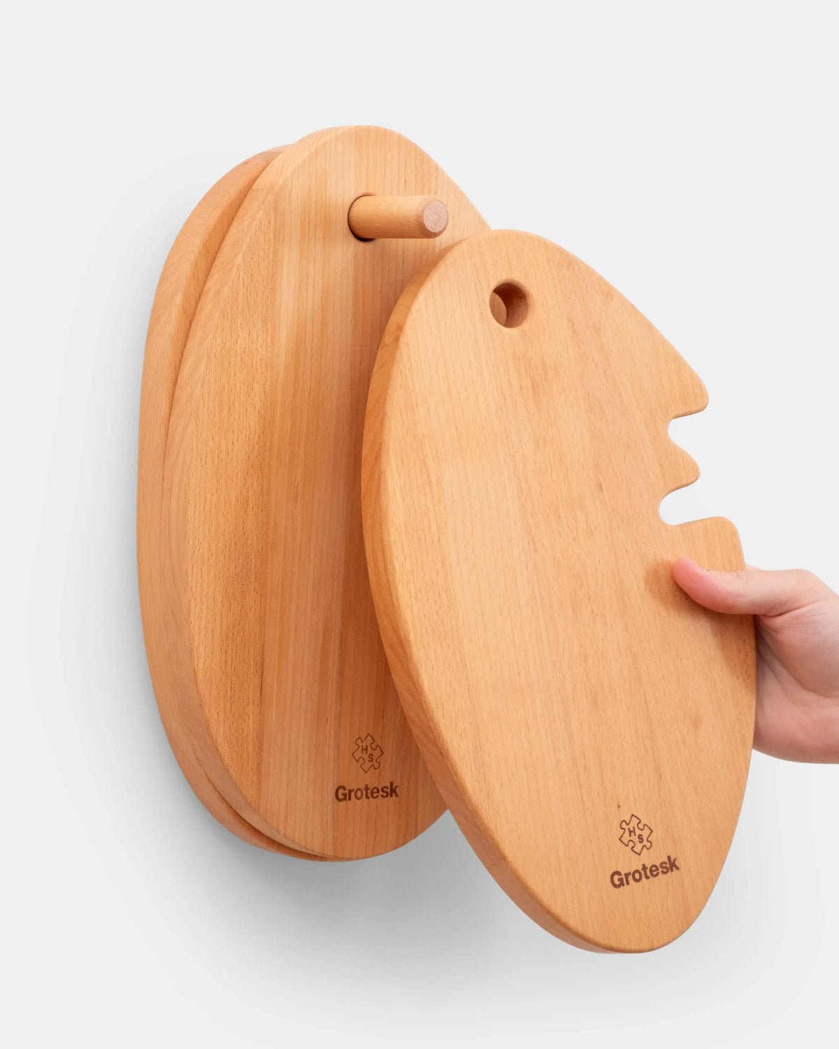 Support mural avec planches Cheese Head de Grotesk pour Home Studyo