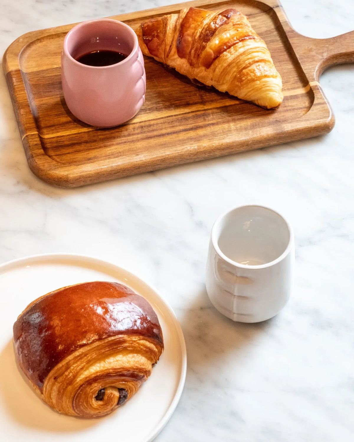 2 tasses Lily Gloss Bubblegum  et Bone en céramique petit déjeuner