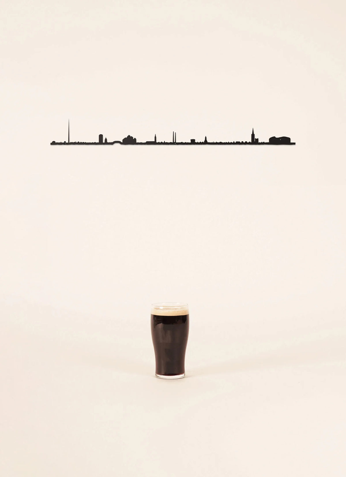 The Line Dublin en acier noir de 50 cm