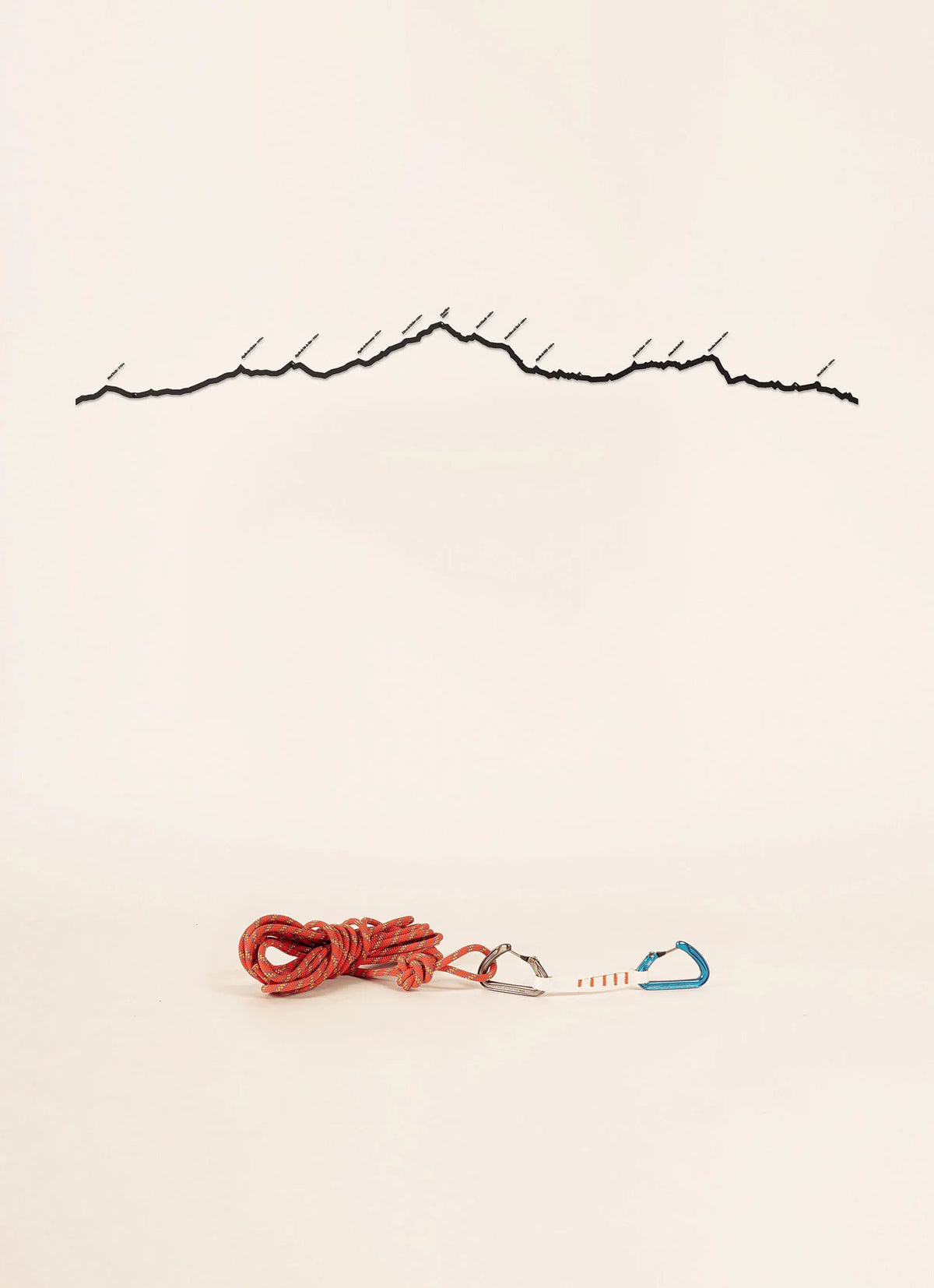 The Line Mont-Blanc : Silhouette de ville noire en acier par The Line