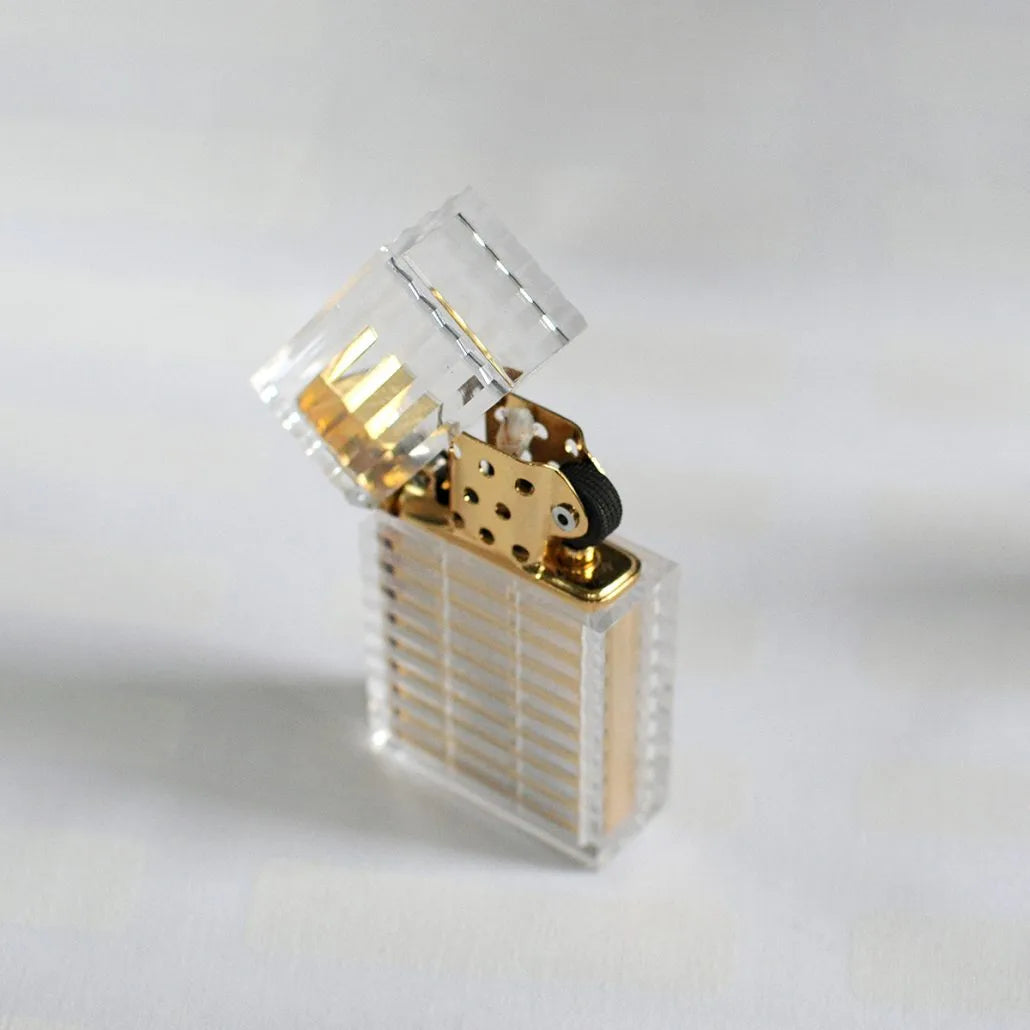 Briquet japonais Tsubota Pearl Latitude Transparent ouvert avec motif géométrique diamond cut