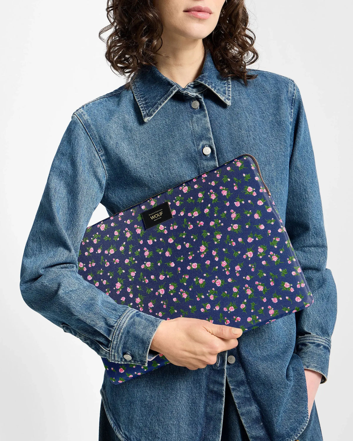Photo mannequin de la housse de protection Edith pour ordinateur 13 et 14 pouces