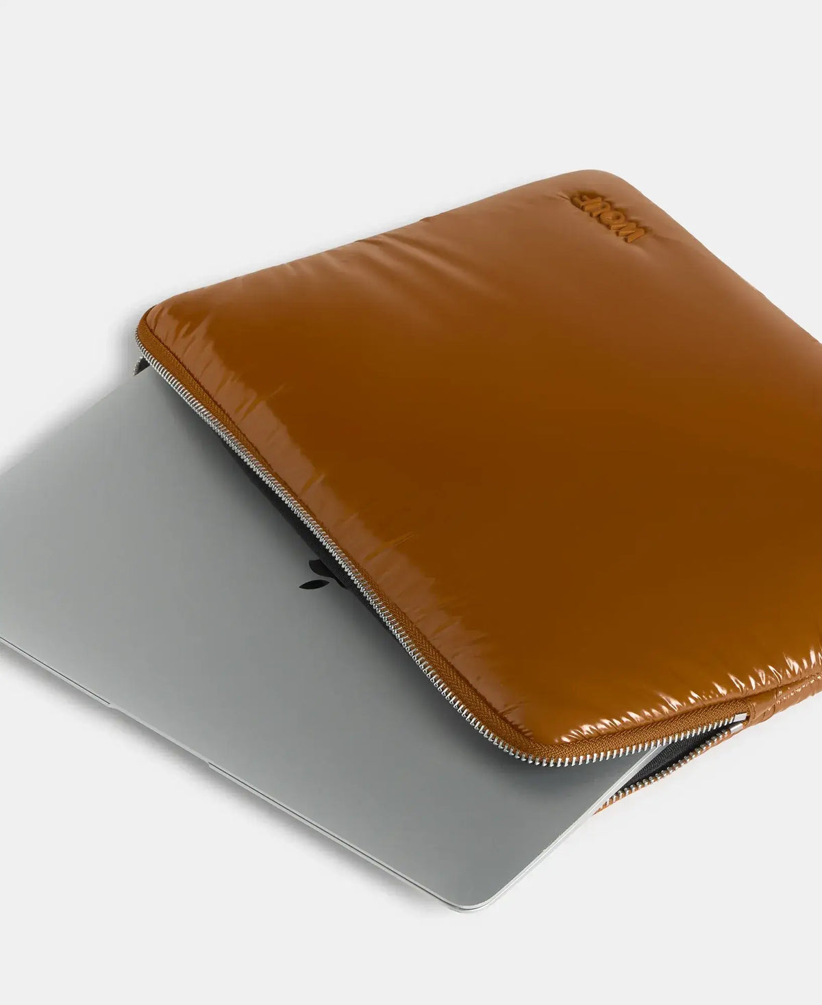 Housse de protection Sienna avec ordinateur Mac Book à l'intérieur