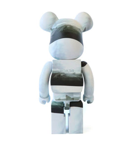 Bearbrick Death Stranding 1000% - Hideo Kojima - figurine éditée par Medicom