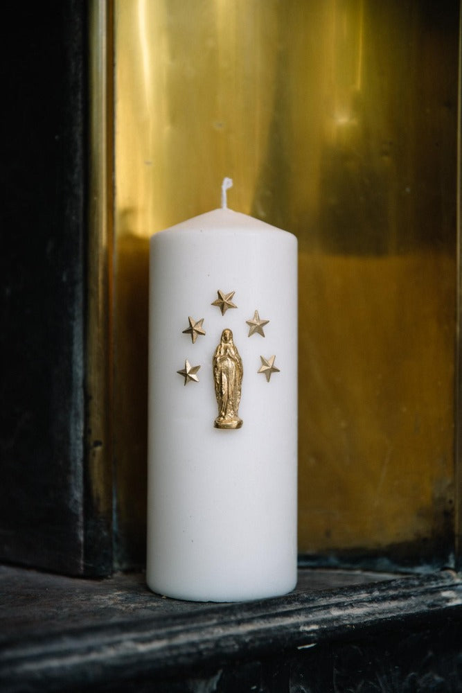 Bijou de bougie Boncoeurs Ave Maria : 1 vierge et 5 étoiles en métal doré à planter dans support en cire