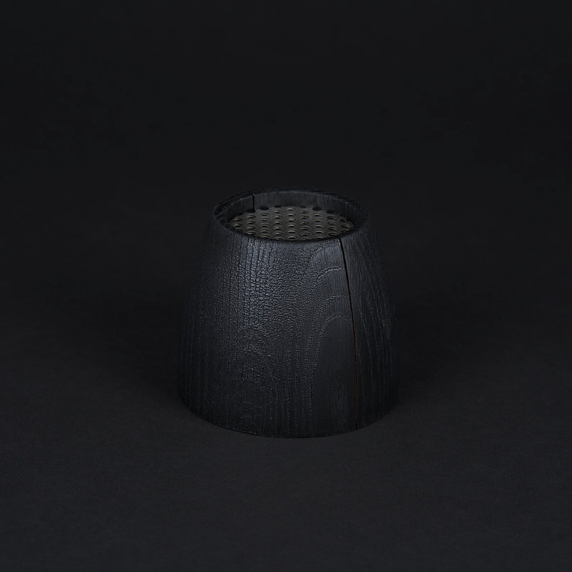 Black Sheep - Cendrier en bois brulé vernis - Fabriqué en France par A-Broad Studio