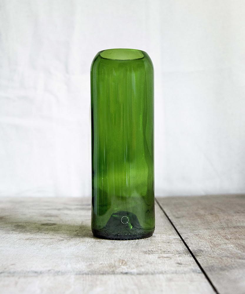 Débattre - vase vert - bouteilles de vin upcyclées - Q de Bouteille