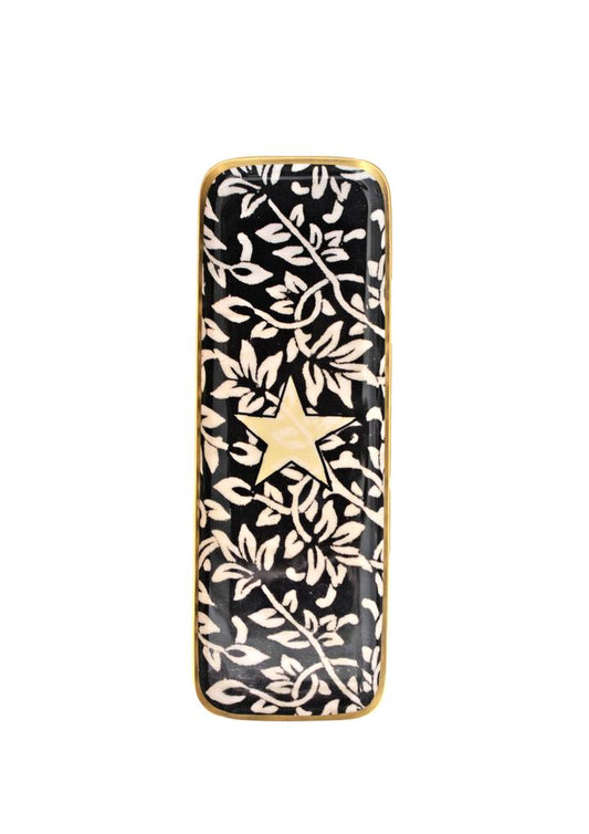 Duo Rameau Carbone - Petit plateau en aluminium emaillé - motif floraux avec etoile au centre par Boncoeurs