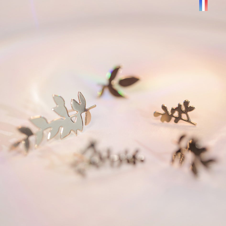Eucalyptus 03 - Boucle d'oreille en forme de feuille d'eucalyptus - fabriquée à la main par Christelle dit Christensen