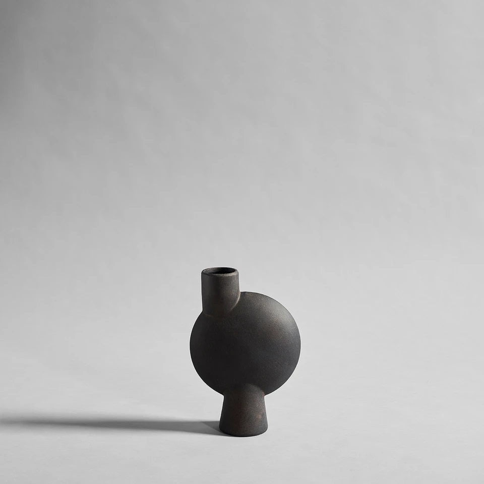 Sphere Bulb Medio Coffee - Vase en céramique par 101 Copenhagen