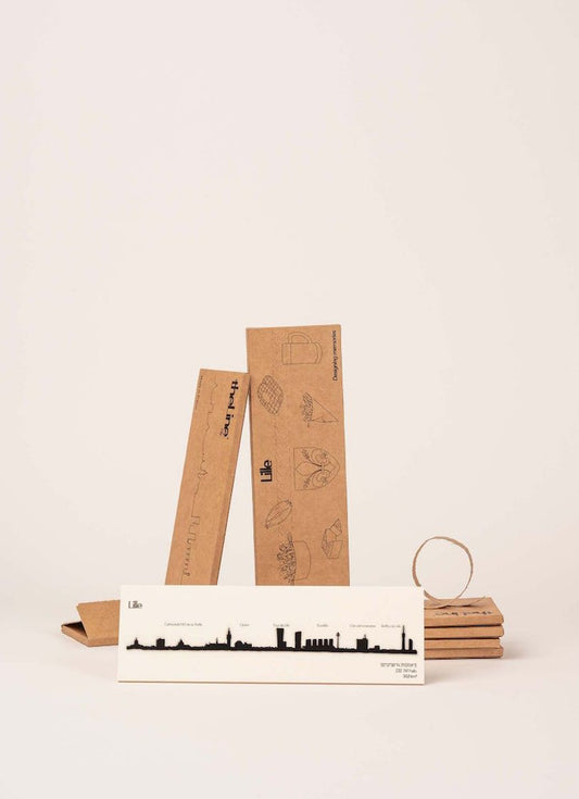 The Line Mini Lille - Silhouette en acier sur support cartonné 19 cm - The Line