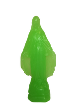 Charger l&#39;image dans la galerie, Mini Miraculeuse Vert Fluo - petite vierge en cire - Ciergerie des Prémontrés
