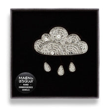 Charger l&#39;image dans la galerie, Broche nuage et pluie argentée - broche brodée à la main - Macon et Lesquoy
