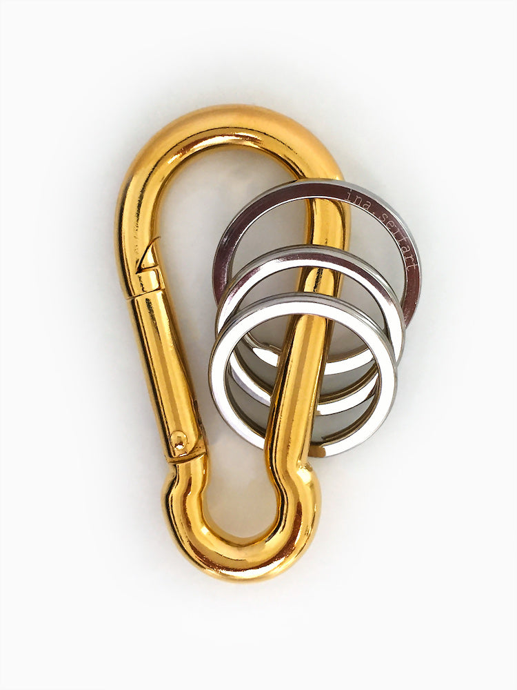 Porte-clés mousqueton en or avec 3 anneaux - réalisé à la main par Ina Seifart