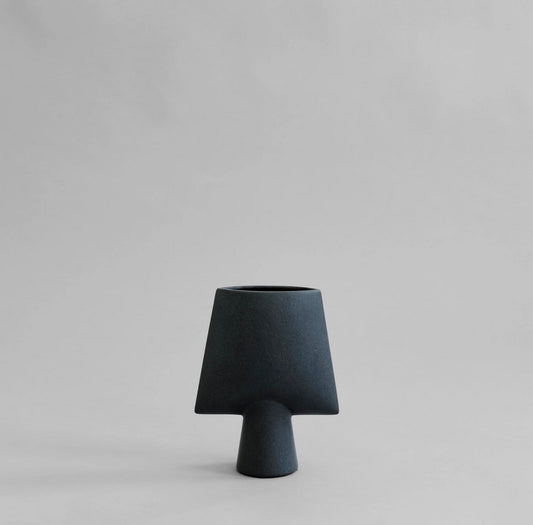 Sphere Square Mini Black - Vase sculpture en céramique - 101 Copenhagen