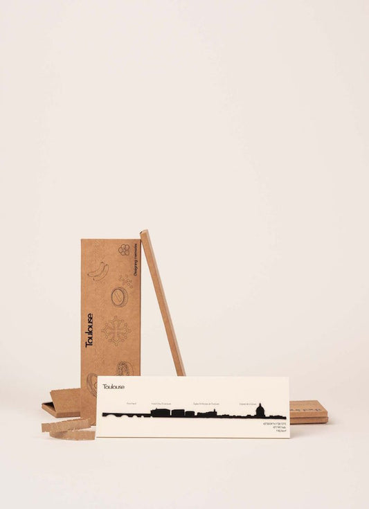 The Line Mini Toulouse - line en métal sur support cartonné 19 cm- The Line